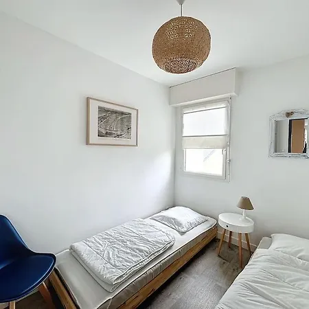 Confort Proche Apartment *